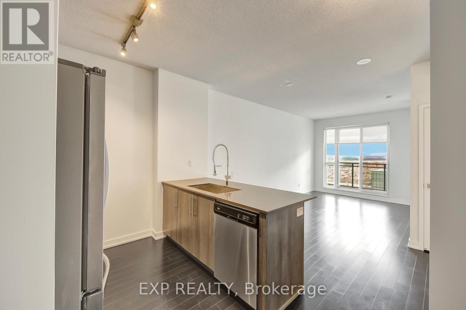 4204 - 4011 Brickstone Mews, Mississauga, Ontario  L5B 0G3 - Photo 12 - W12683370