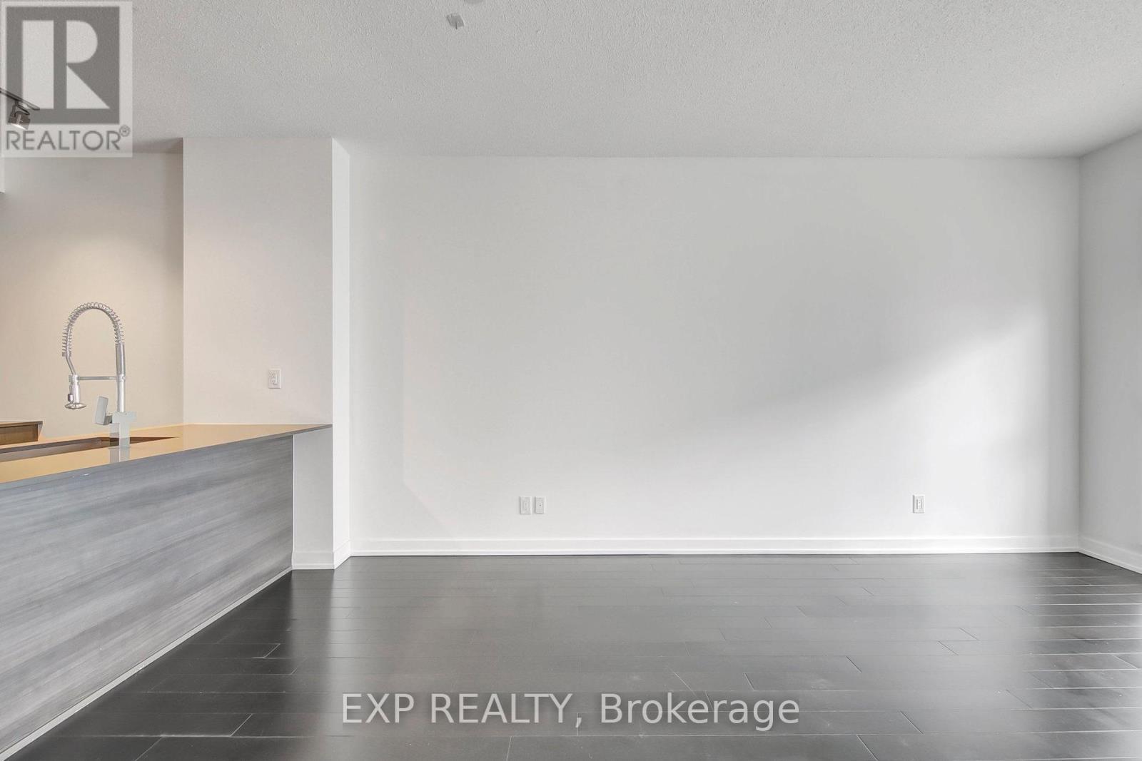 4204 - 4011 Brickstone Mews, Mississauga, Ontario  L5B 0G3 - Photo 13 - W12683370