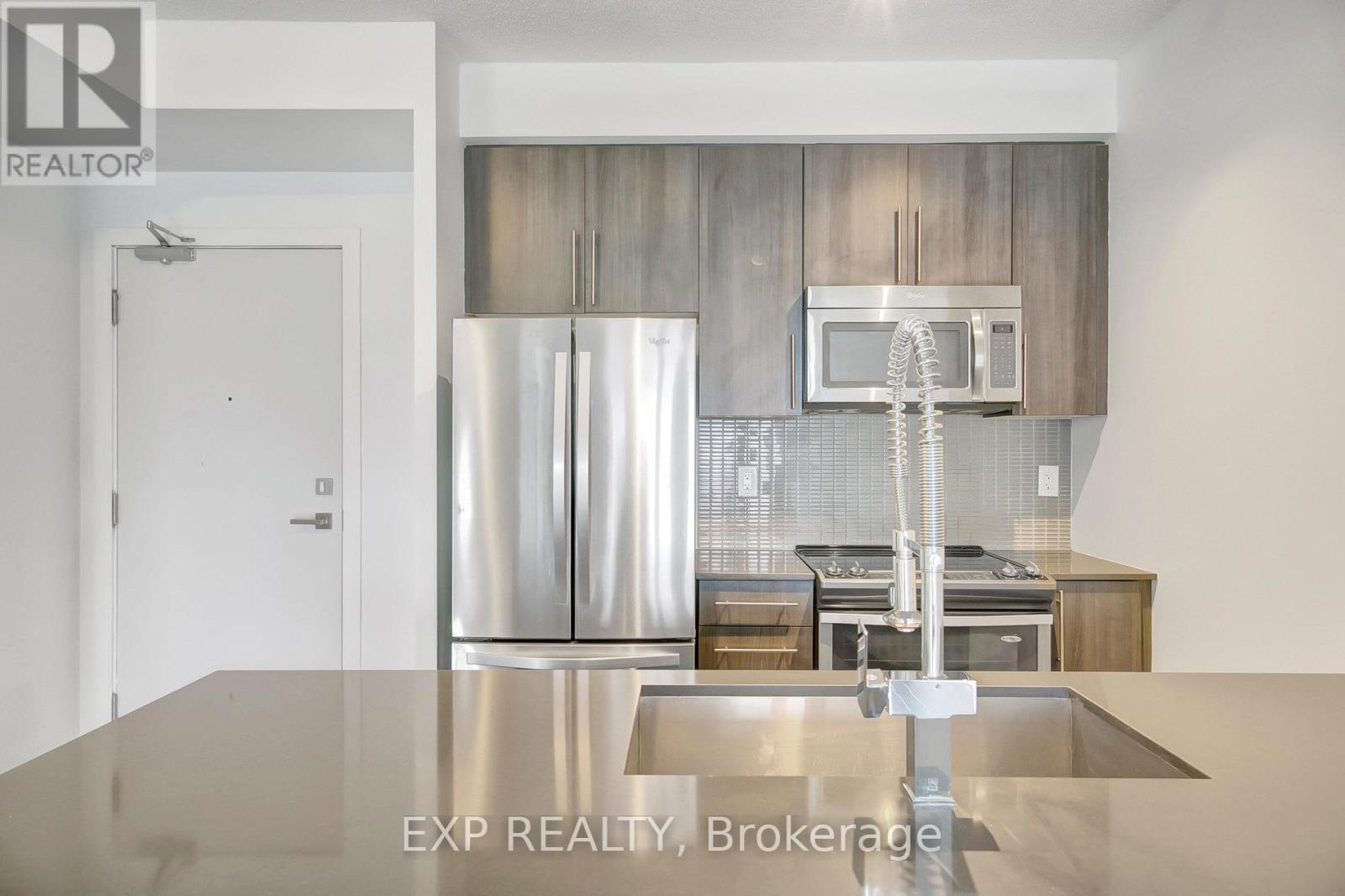 4204 - 4011 Brickstone Mews, Mississauga, Ontario  L5B 0G3 - Photo 9 - W12683370