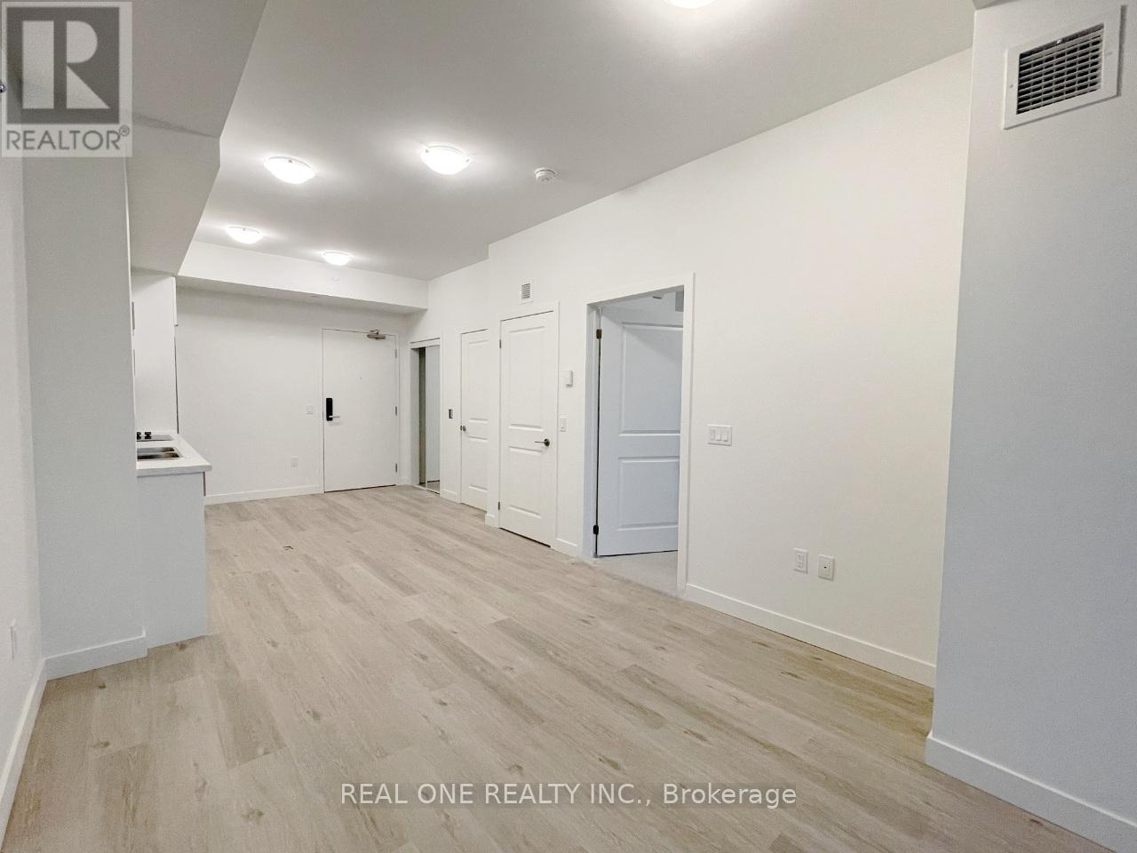 610 - 461 Green Road, Hamilton, Ontario  L8E 0L5 - Photo 13 - X12685336