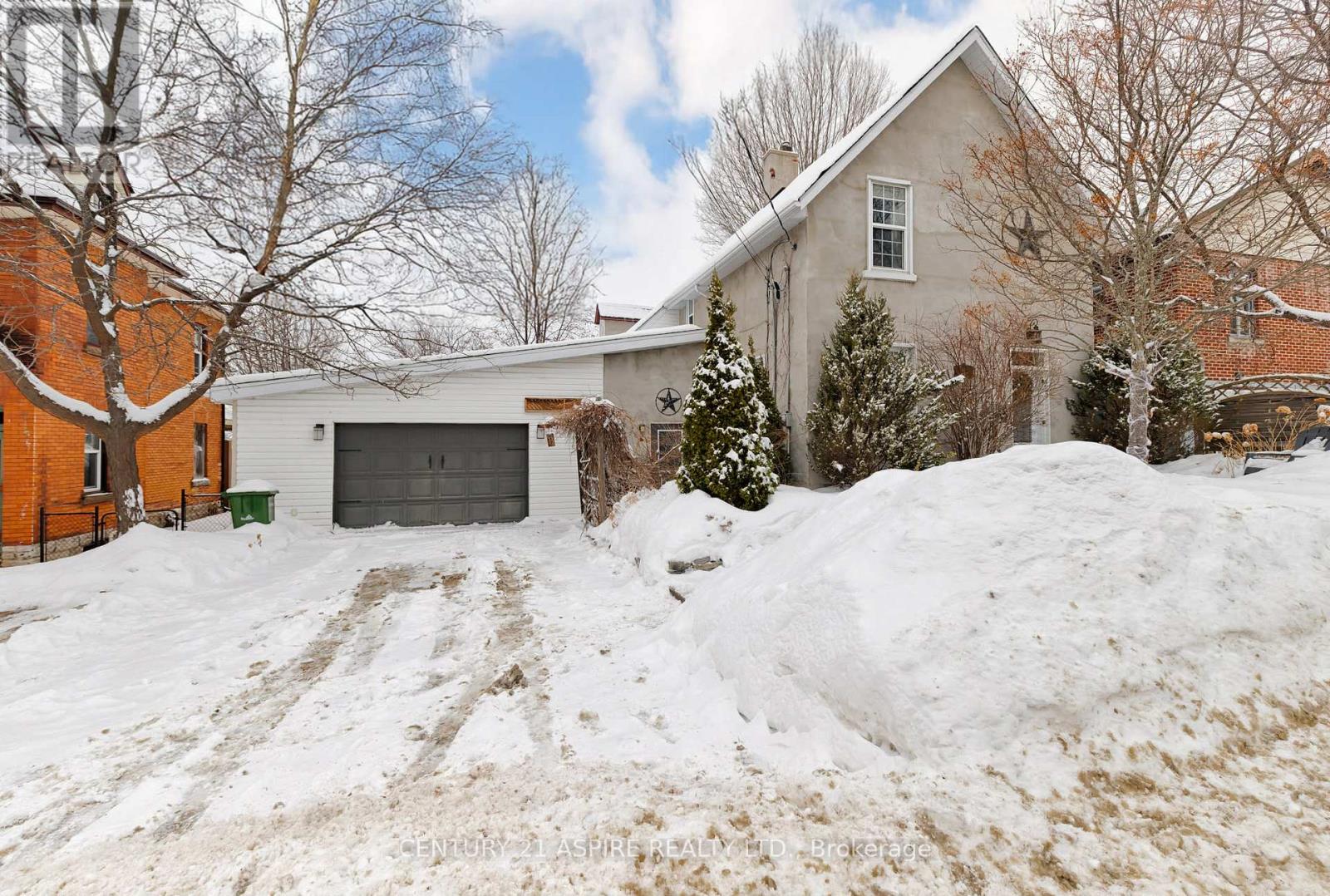 231 HUNTER STREET, Pembroke, Ontario