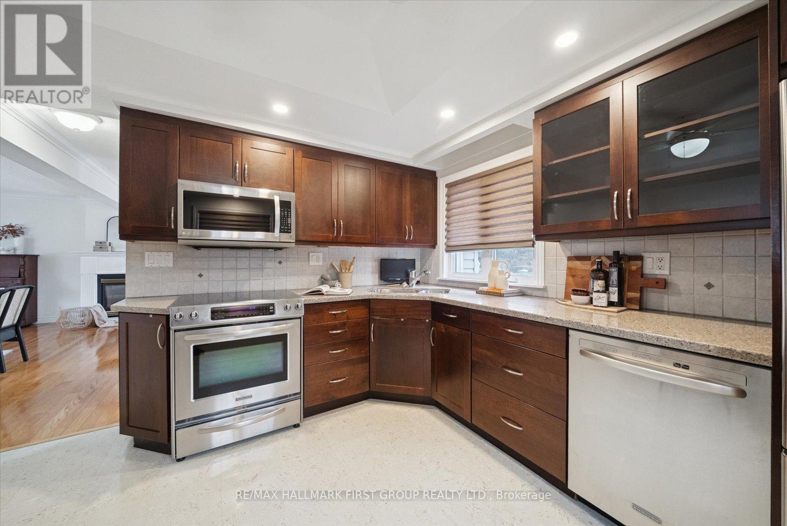 153 Admiral Road, Ajax, Ontario  L1S 2P2 - Photo 10 - E12686272