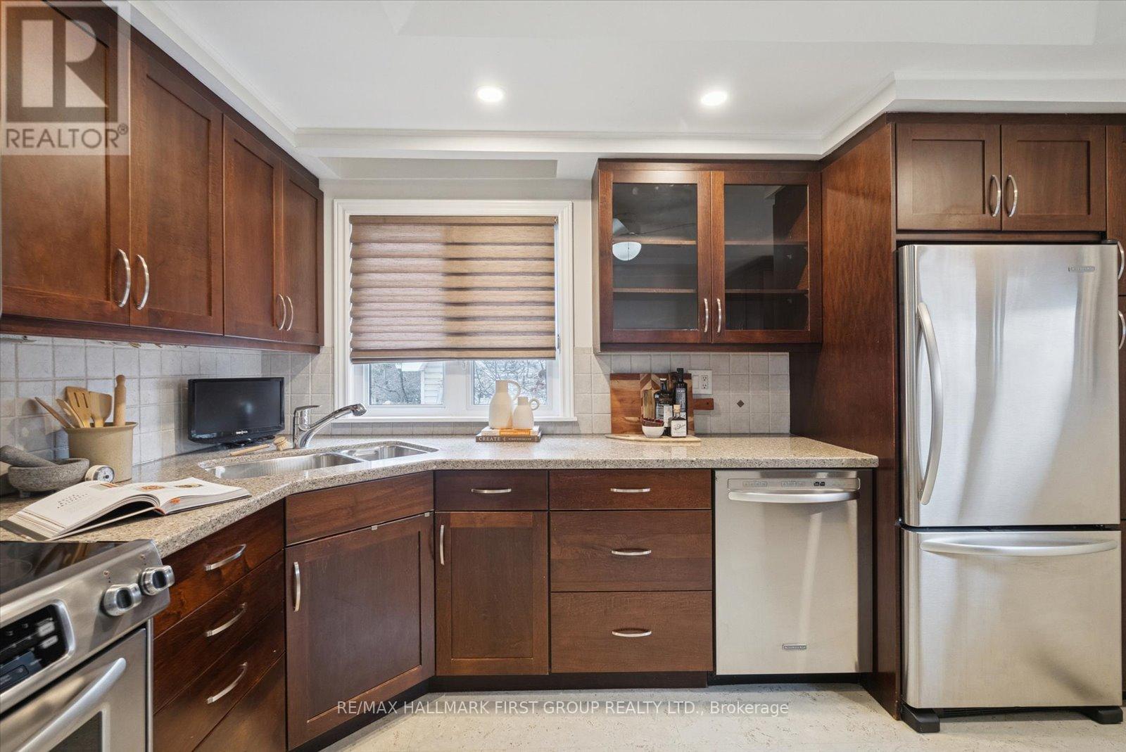 153 Admiral Road, Ajax, Ontario  L1S 2P2 - Photo 11 - E12686272