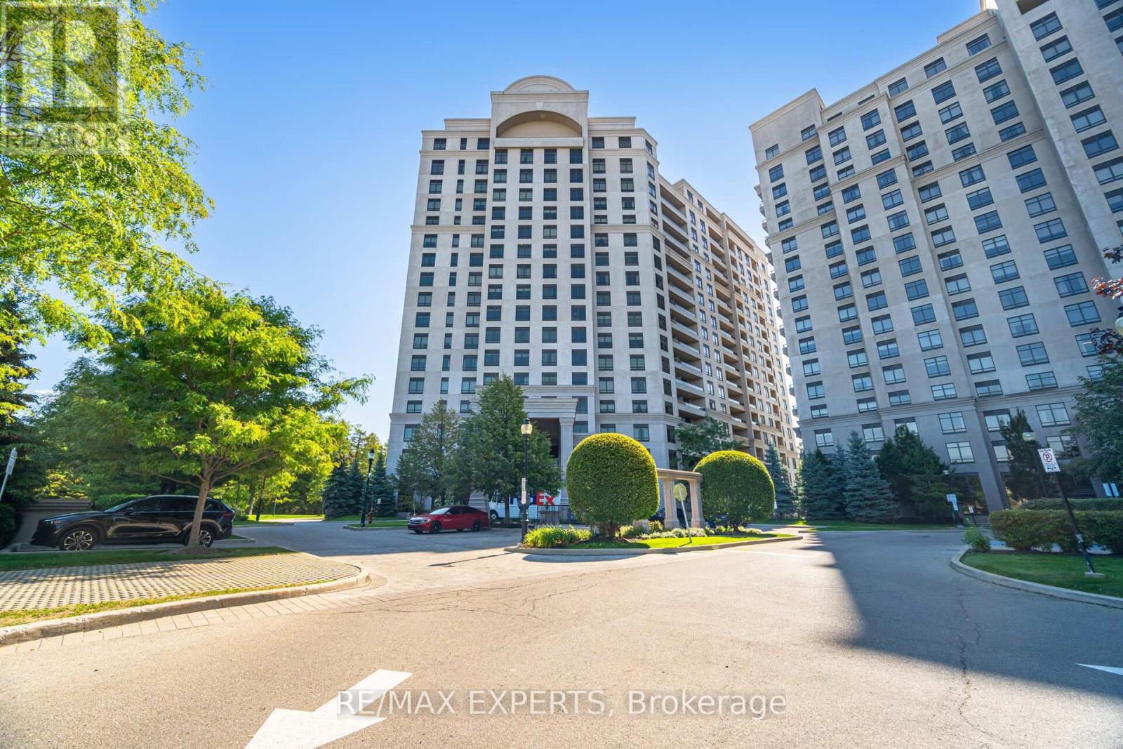 809 - 9255 JANE STREET, Vaughan, Ontario