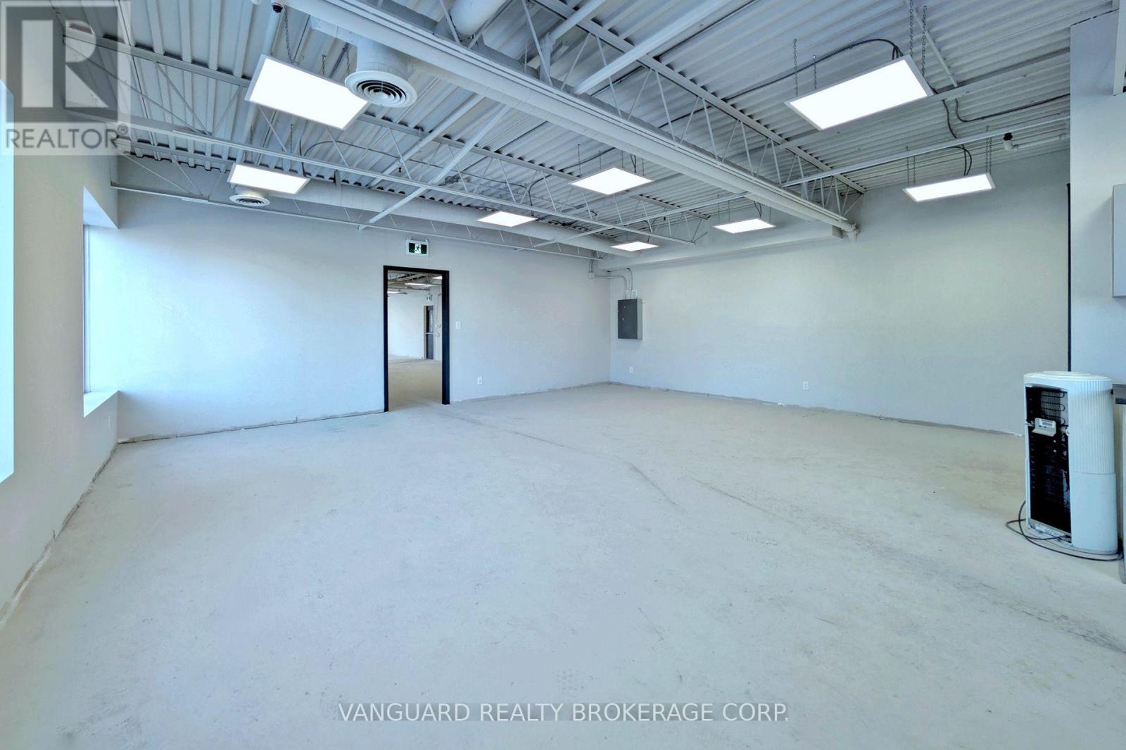 2nd Floor - 191 Vinyl Court, Vaughan, Ontario  L4L 4A3 - Photo 17 - N12686312