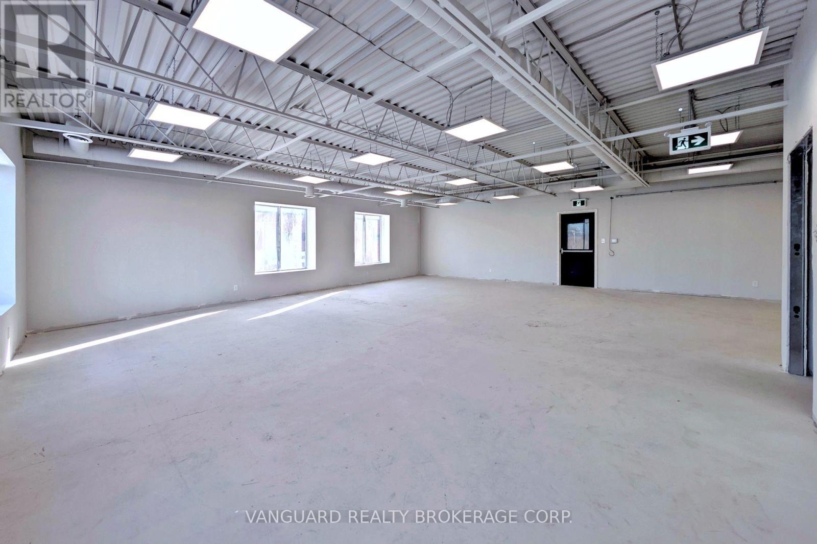 2nd Floor - 191 Vinyl Court, Vaughan, Ontario  L4L 4A3 - Photo 8 - N12686312