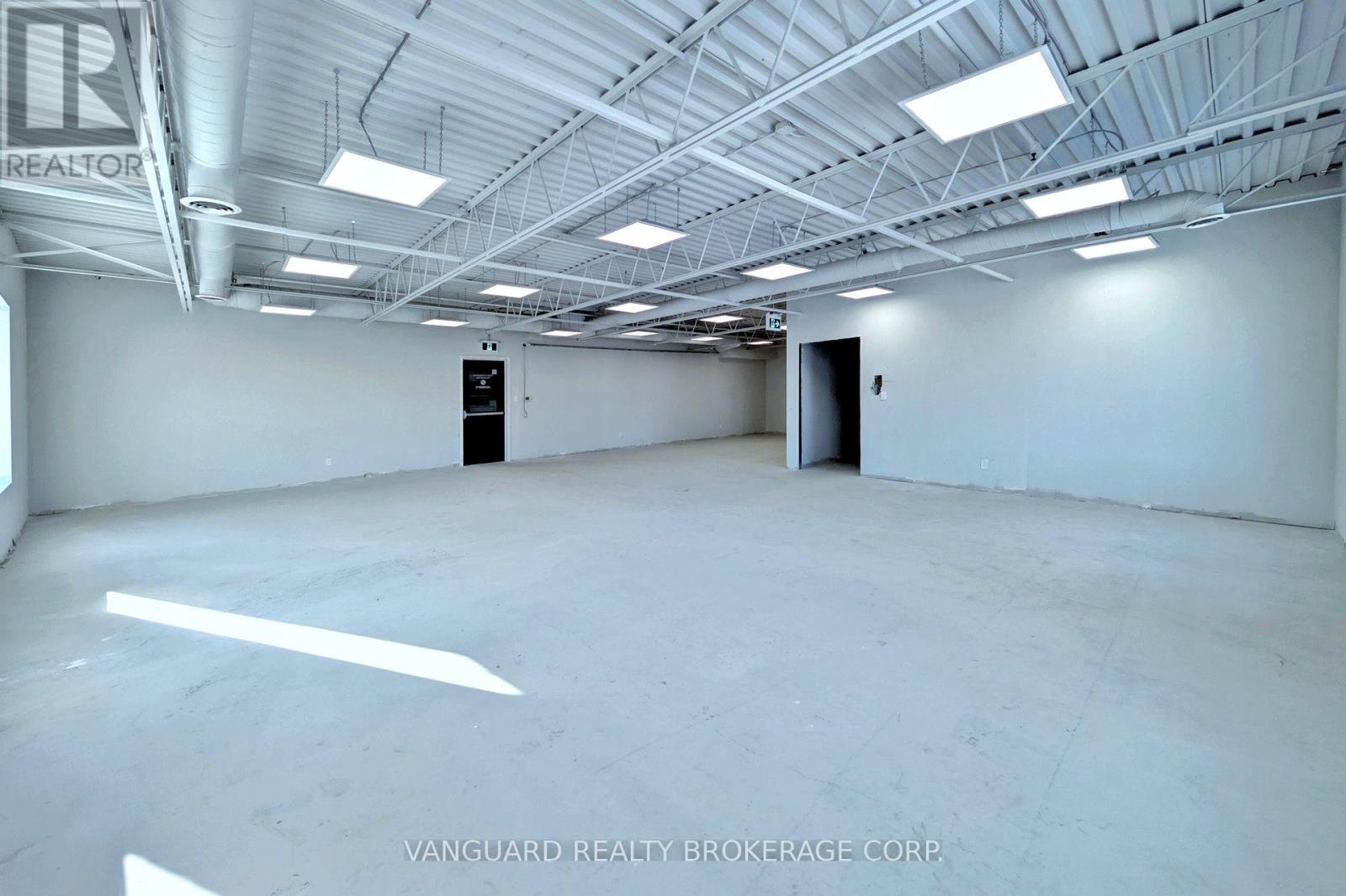 2nd Floor - 191 Vinyl Court, Vaughan, Ontario  L4L 4A3 - Photo 9 - N12686312