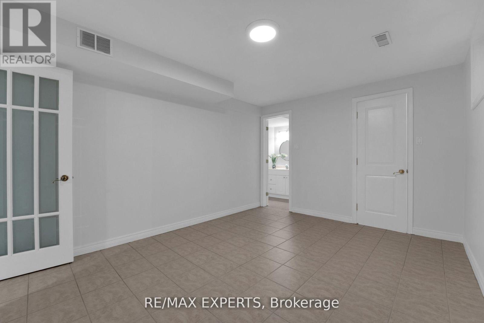 Bsmt - 25 Royalpark Way, Vaughan, Ontario  L4H 1J5 - Photo 14 - N12686358