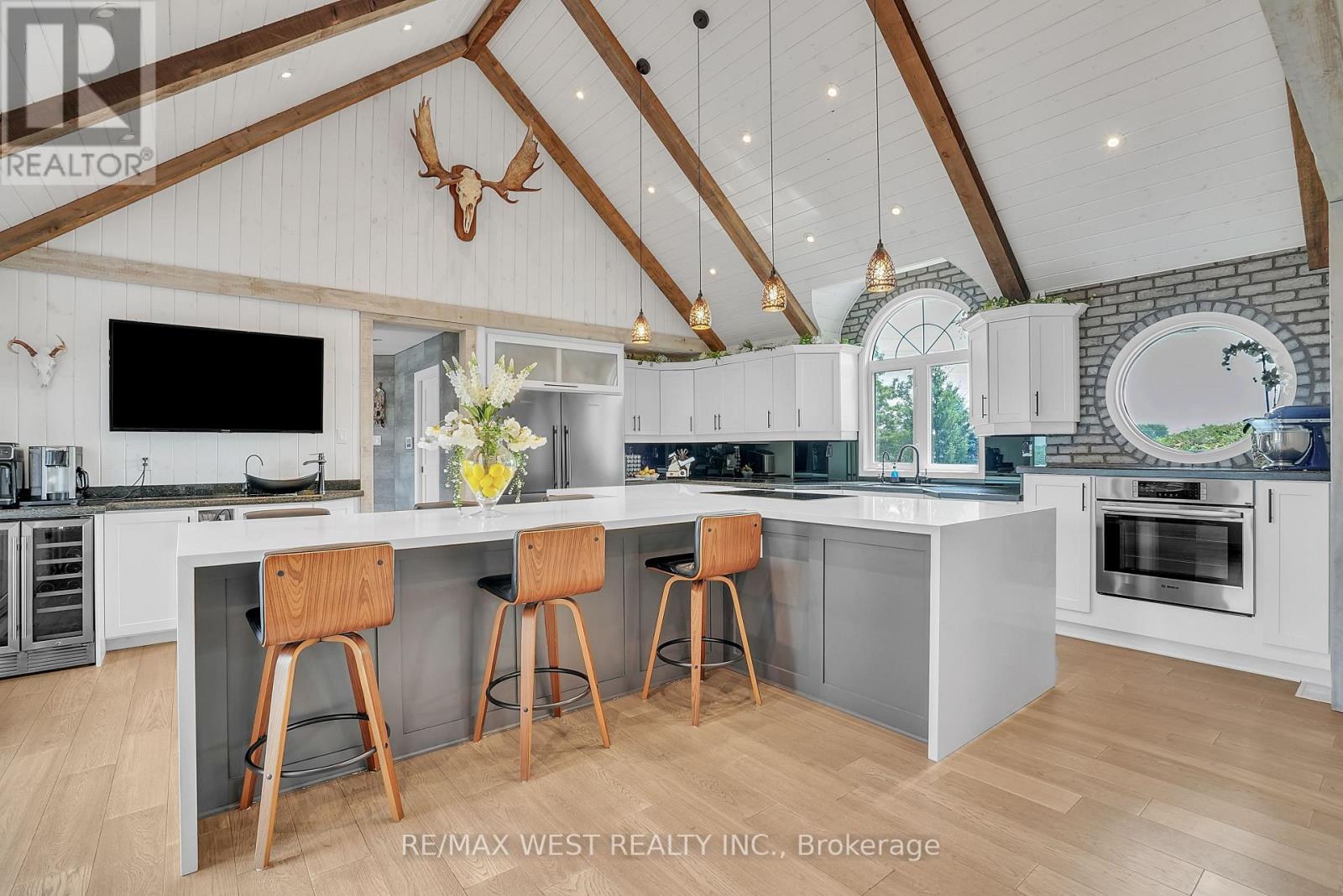 7636 County 1, Adjala-Tosorontio, Ontario  L0G 1W0 - Photo 4 - N12686378