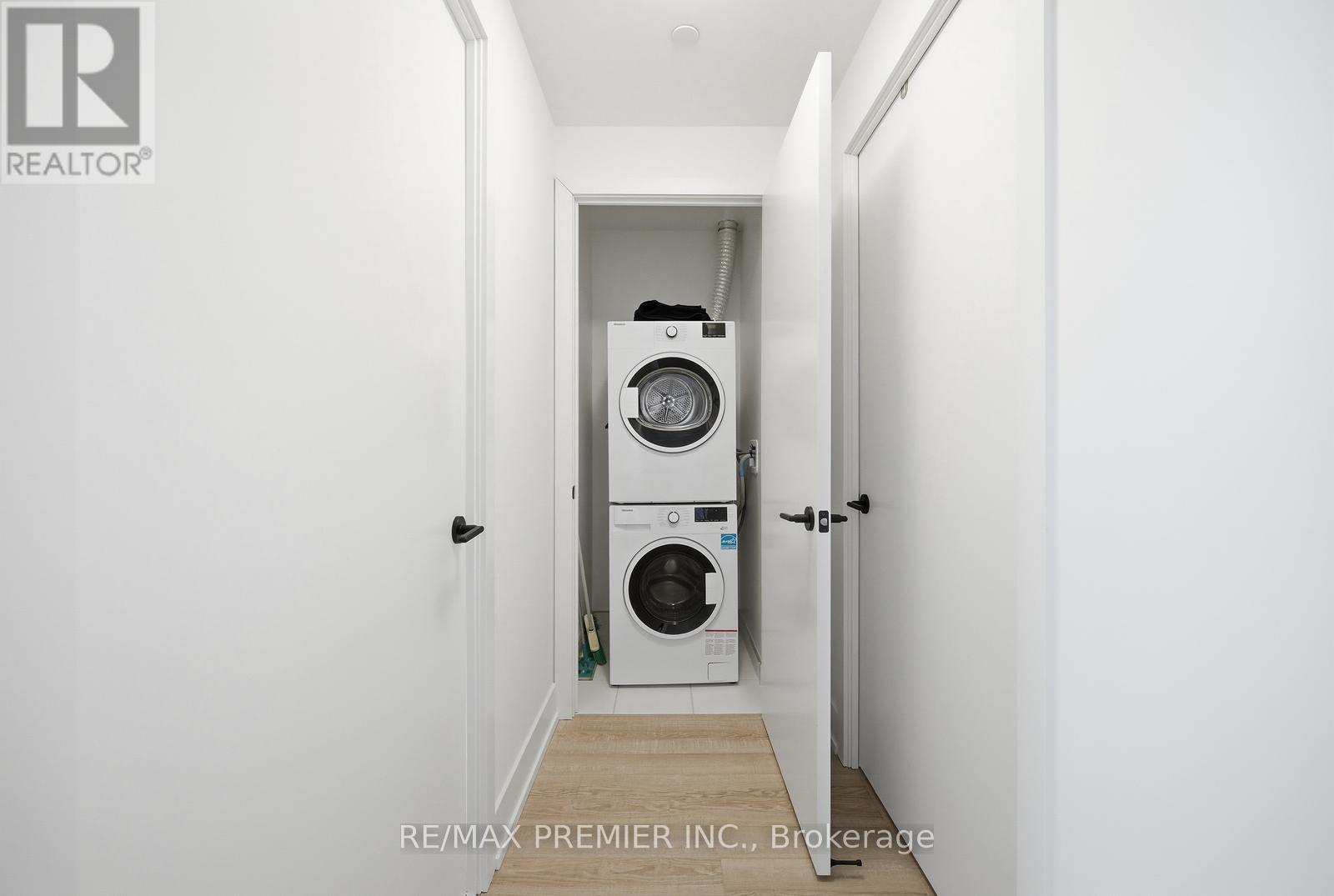 435 - 2075 King Road, King, Ontario  L7B 0R6 - Photo 24 - N12686428