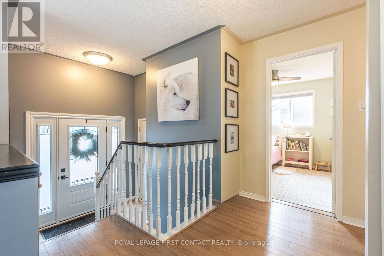 55 Chalmers Drive, Barrie (Painswick South), Ontario  L4N 8A6 - Photo 4 - S12686376