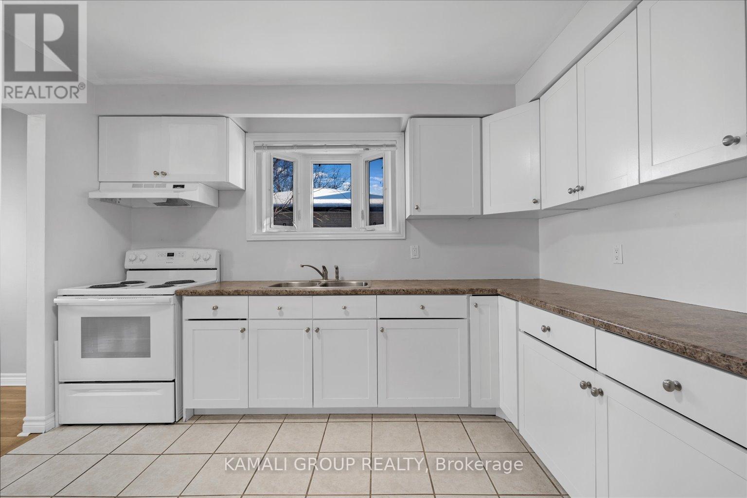 Main - 78 College Crescent, Barrie (Grove East), Ontario  L4M 2W3 - Photo 7 - S12686400