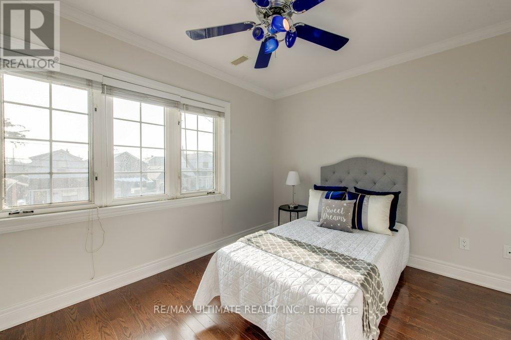 62 Teignmouth Avenue, Toronto, Ontario  M6E 1S9 - Photo 23 - W12686278