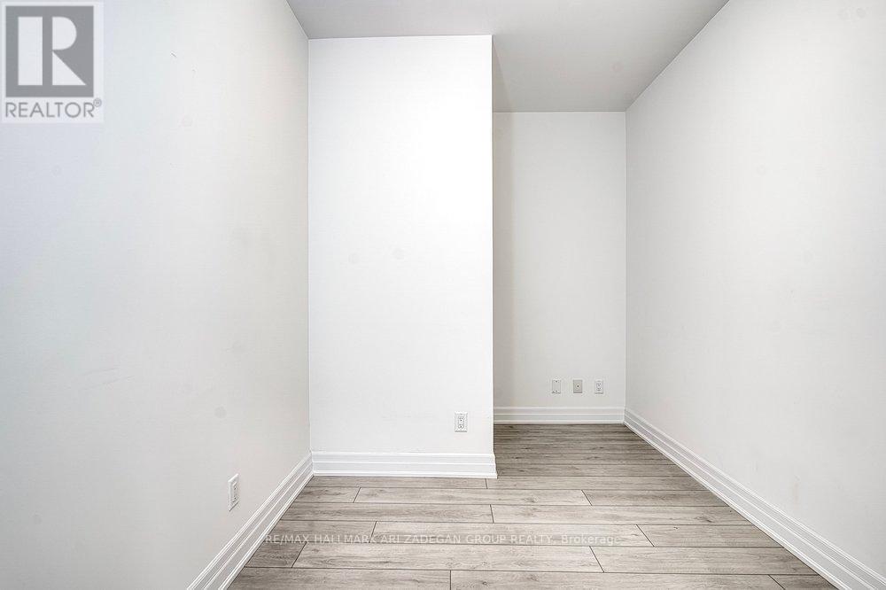 1506 - 30 Elm Drive W, Mississauga, Ontario  L5B 0N6 - Photo 10 - W12686282