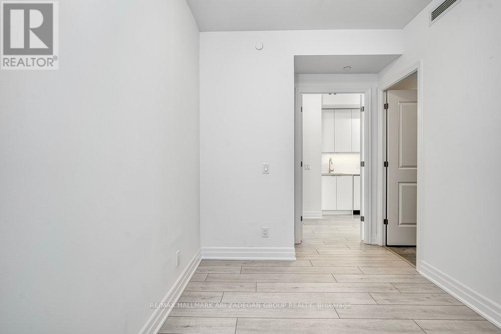 1506 - 30 Elm Drive W, Mississauga, Ontario  L5B 0N6 - Photo 11 - W12686282