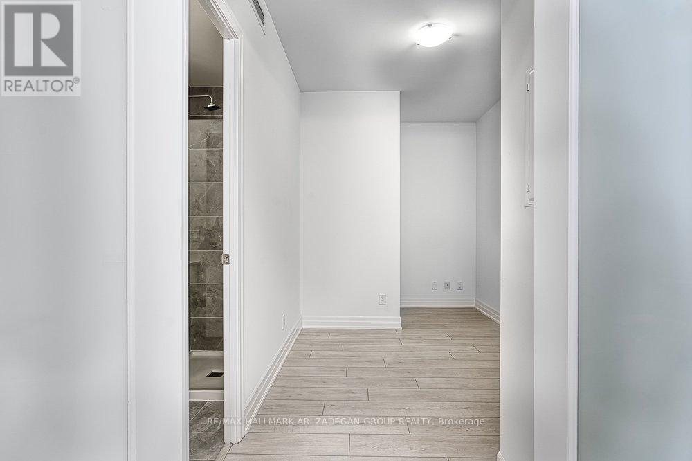 1506 - 30 Elm Drive W, Mississauga, Ontario  L5B 0N6 - Photo 9 - W12686282