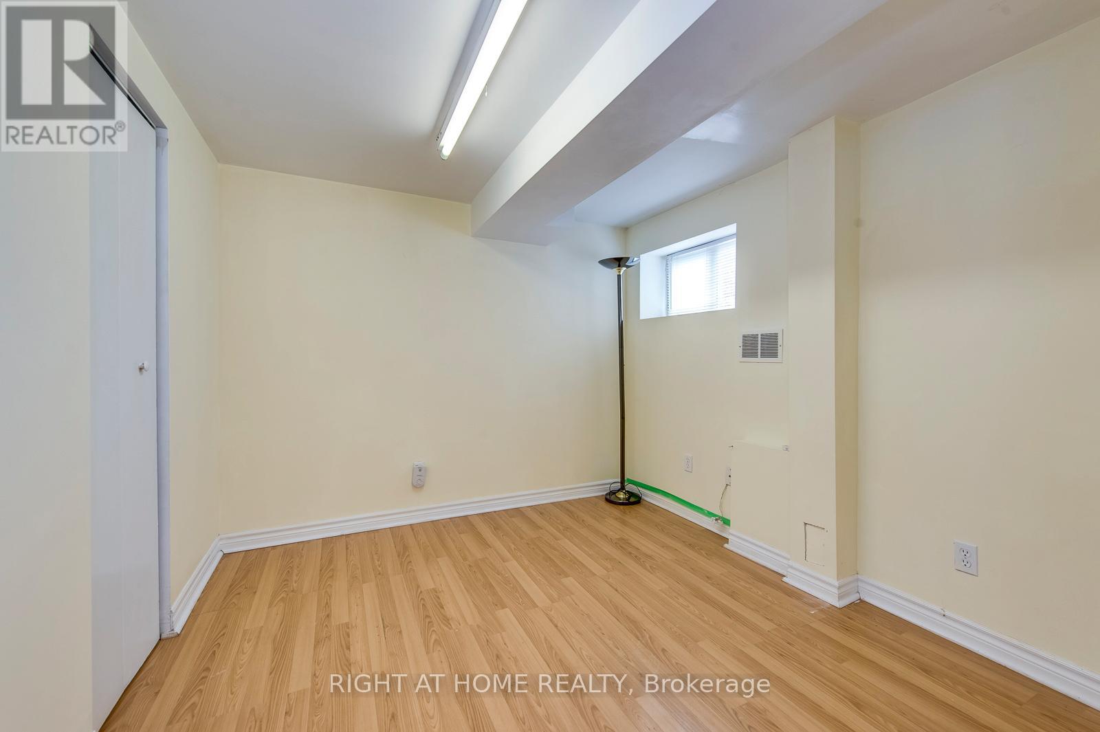 (Lower) - 2835 Hollington Crescent, Mississauga, Ontario  L5K 1E8 - Photo 10 - W12686296