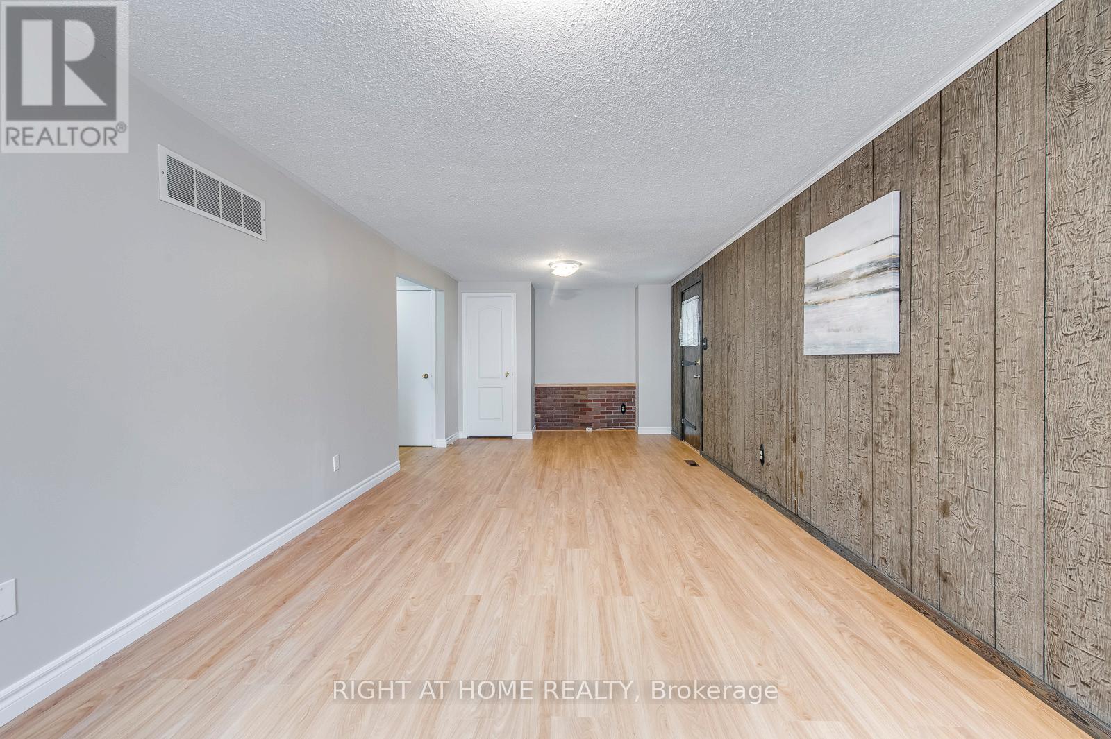 (Lower) - 2835 Hollington Crescent, Mississauga, Ontario  L5K 1E8 - Photo 2 - W12686296