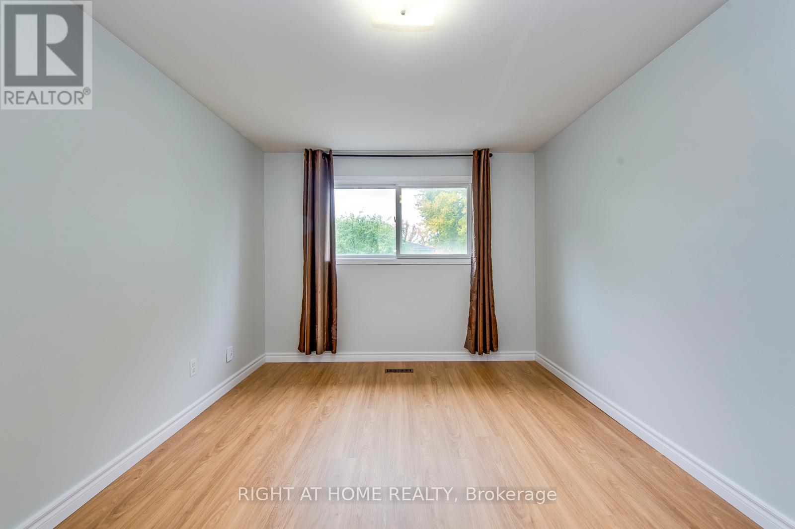 (Lower) - 2835 Hollington Crescent, Mississauga, Ontario  L5K 1E8 - Photo 8 - W12686296