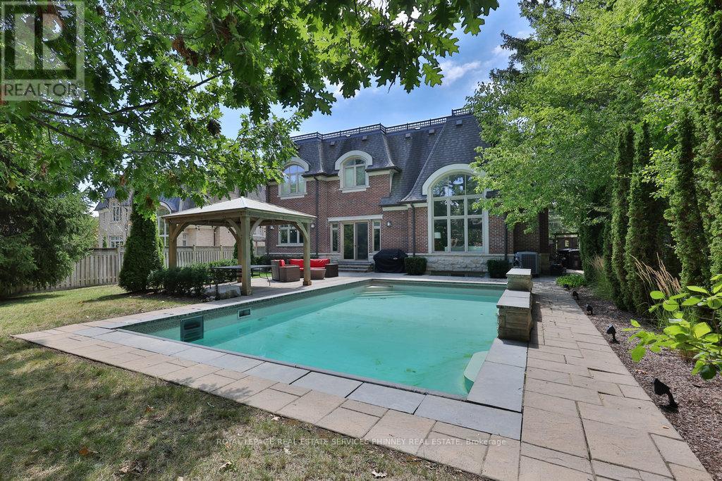 1569 Glenhill Crescent, Mississauga, Ontario  L5H 3C4 - Photo 6 - W12686374