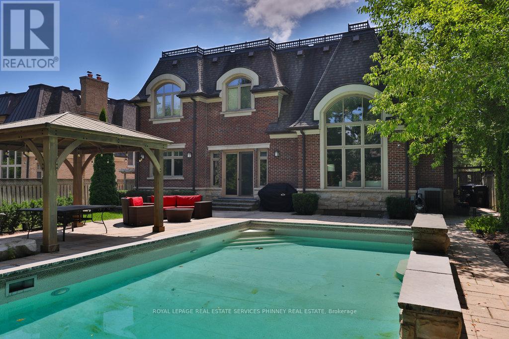 1569 Glenhill Crescent, Mississauga, Ontario  L5H 3C4 - Photo 7 - W12686374