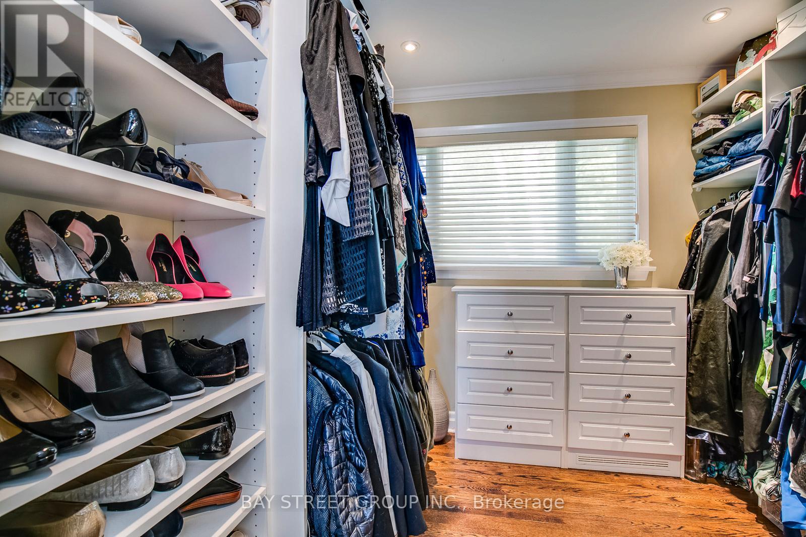 256 Eastcourt Road, Oakville, Ontario  L6J 4Y4 - Photo 21 - W12686392