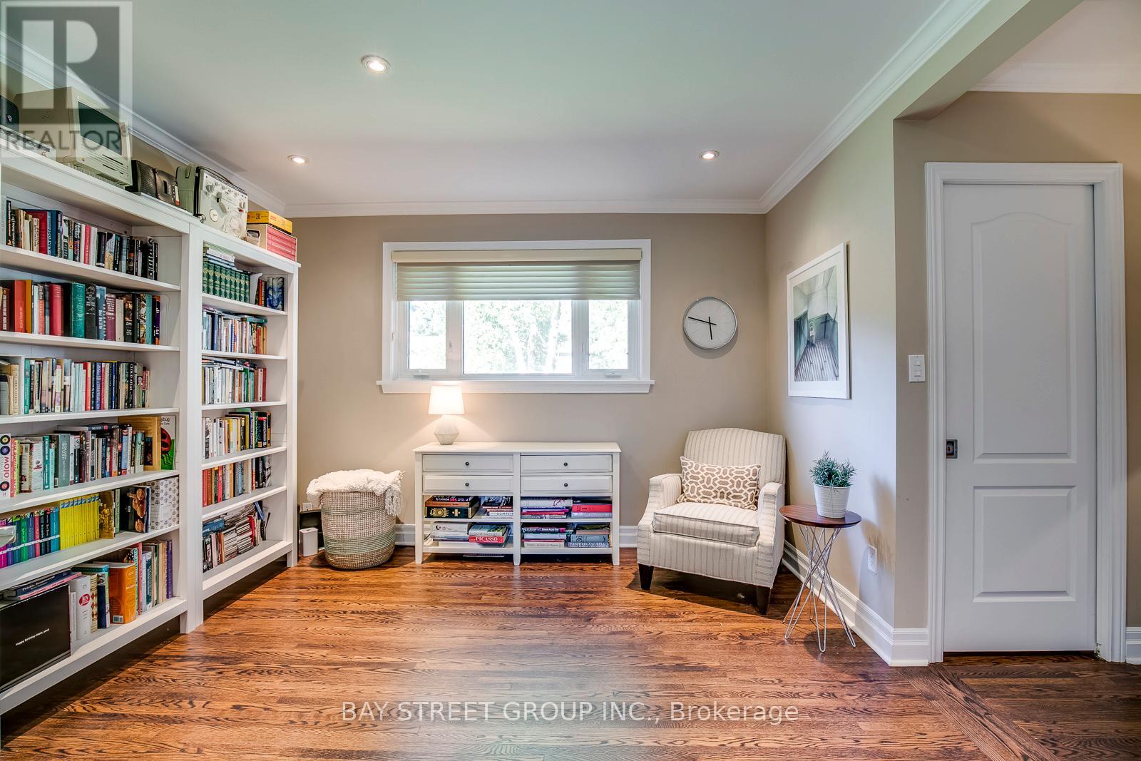 256 Eastcourt Road, Oakville, Ontario  L6J 4Y4 - Photo 22 - W12686392