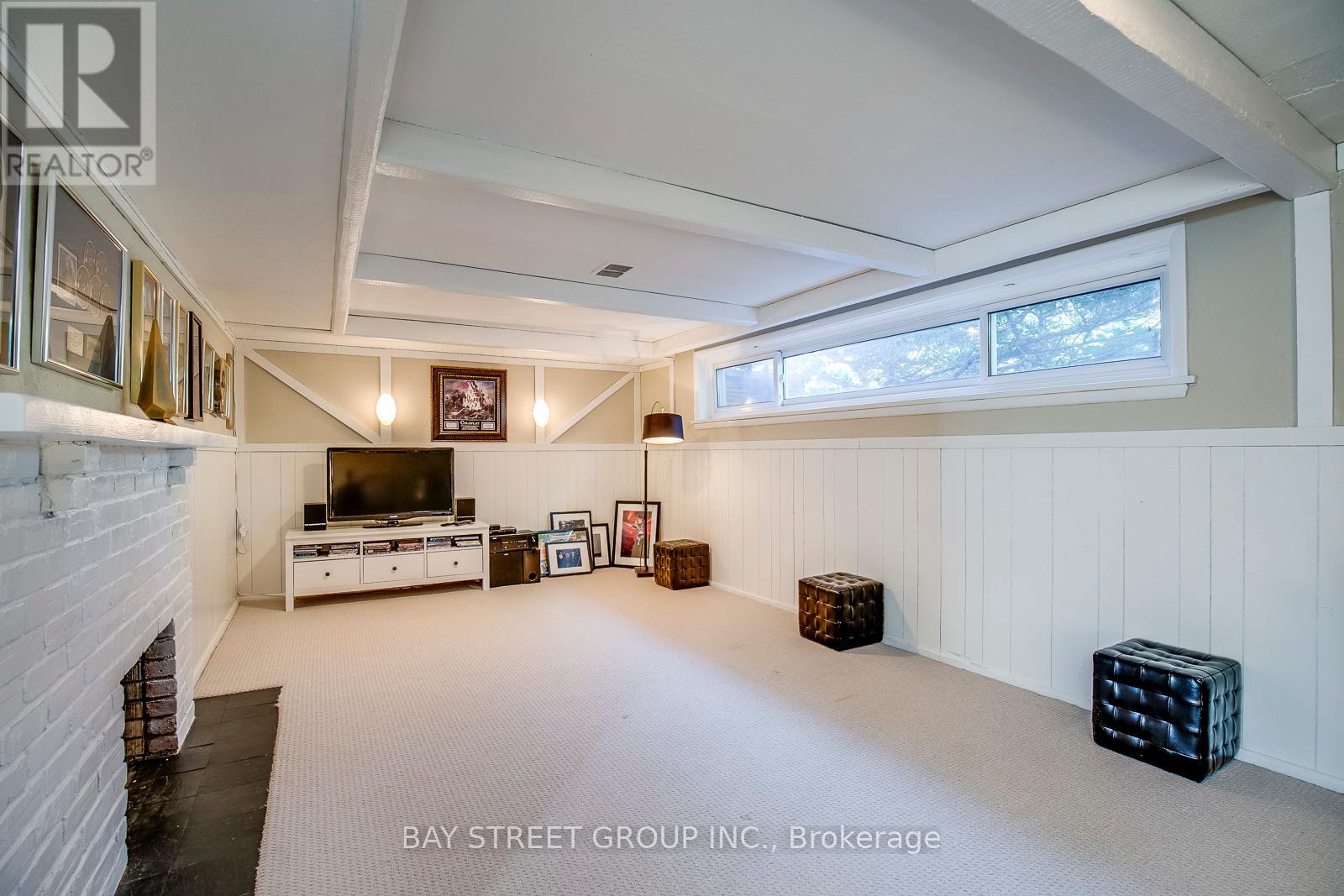 256 Eastcourt Road, Oakville, Ontario  L6J 4Y4 - Photo 26 - W12686392