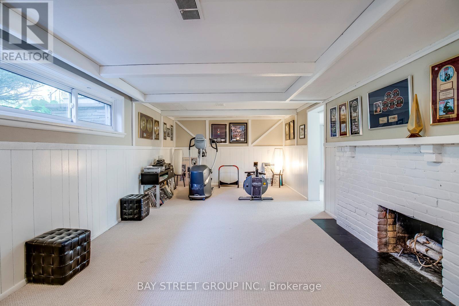 256 Eastcourt Road, Oakville, Ontario  L6J 4Y4 - Photo 27 - W12686392