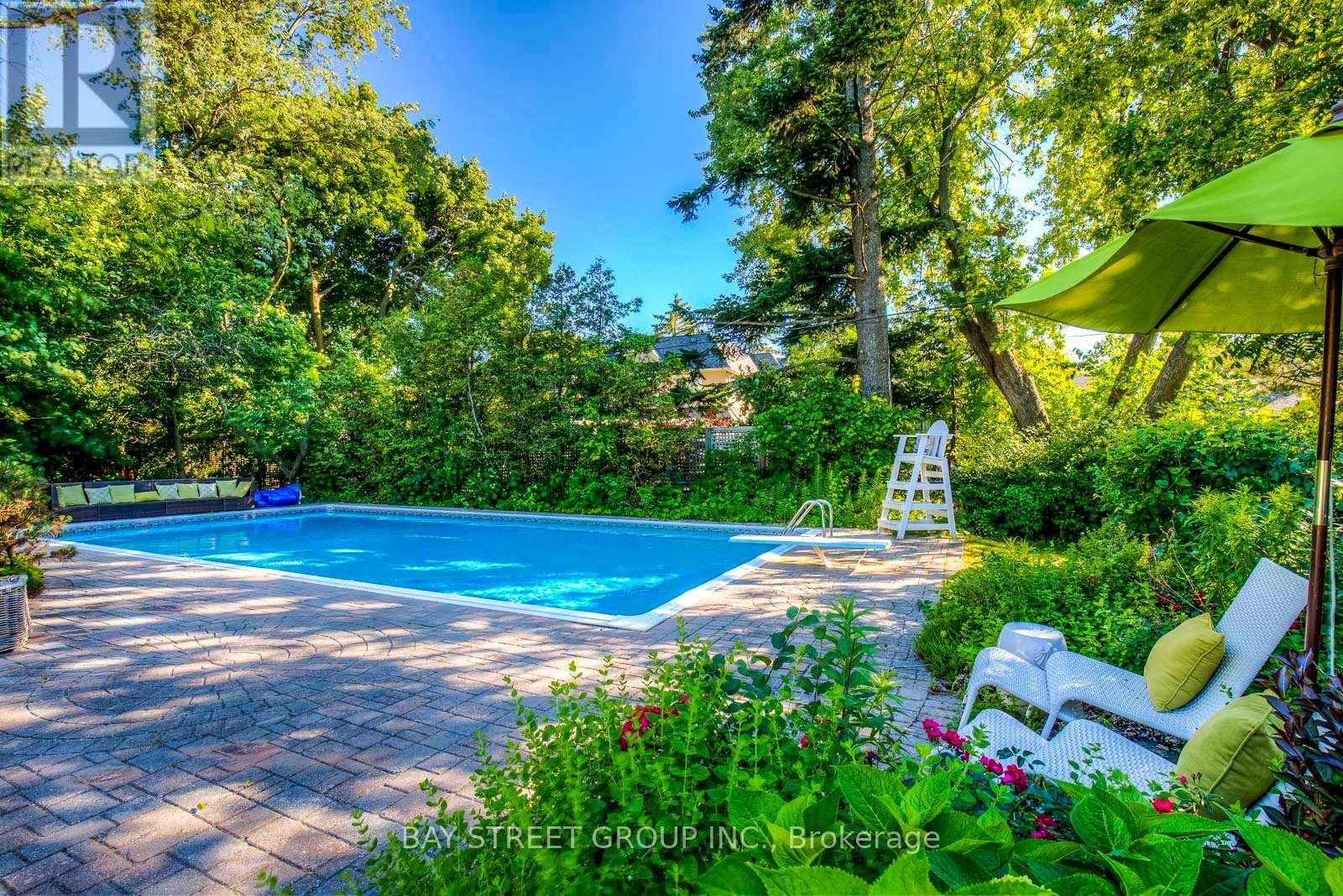 256 Eastcourt Road, Oakville, Ontario  L6J 4Y4 - Photo 34 - W12686392