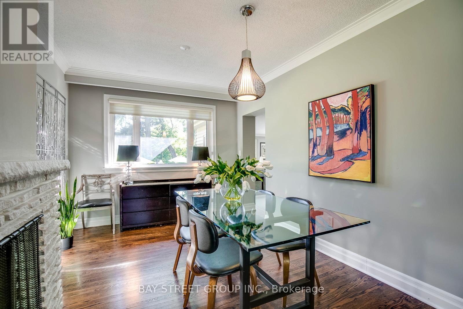 256 Eastcourt Road, Oakville, Ontario  L6J 4Y4 - Photo 8 - W12686392