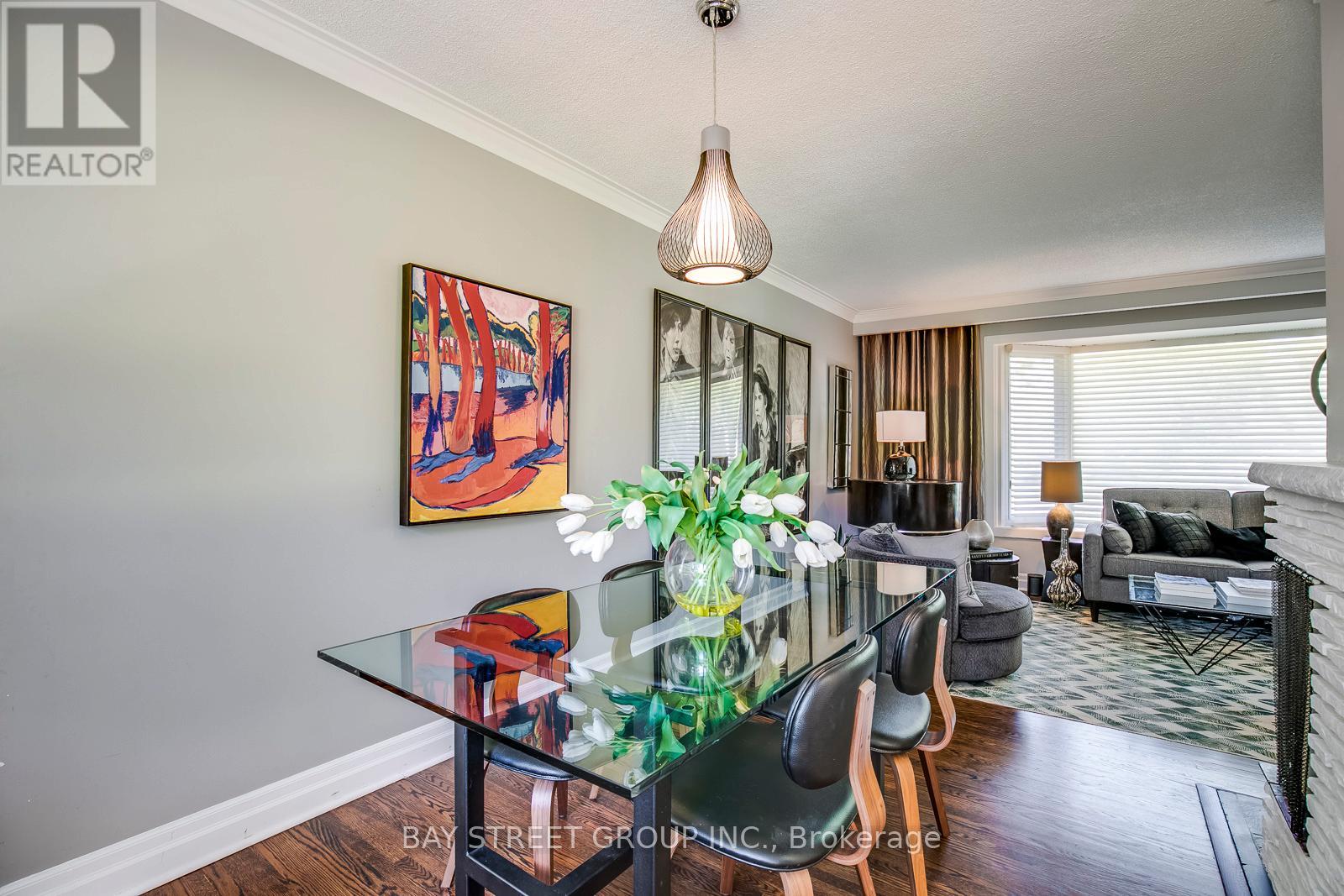 256 Eastcourt Road, Oakville, Ontario  L6J 4Y4 - Photo 9 - W12686392