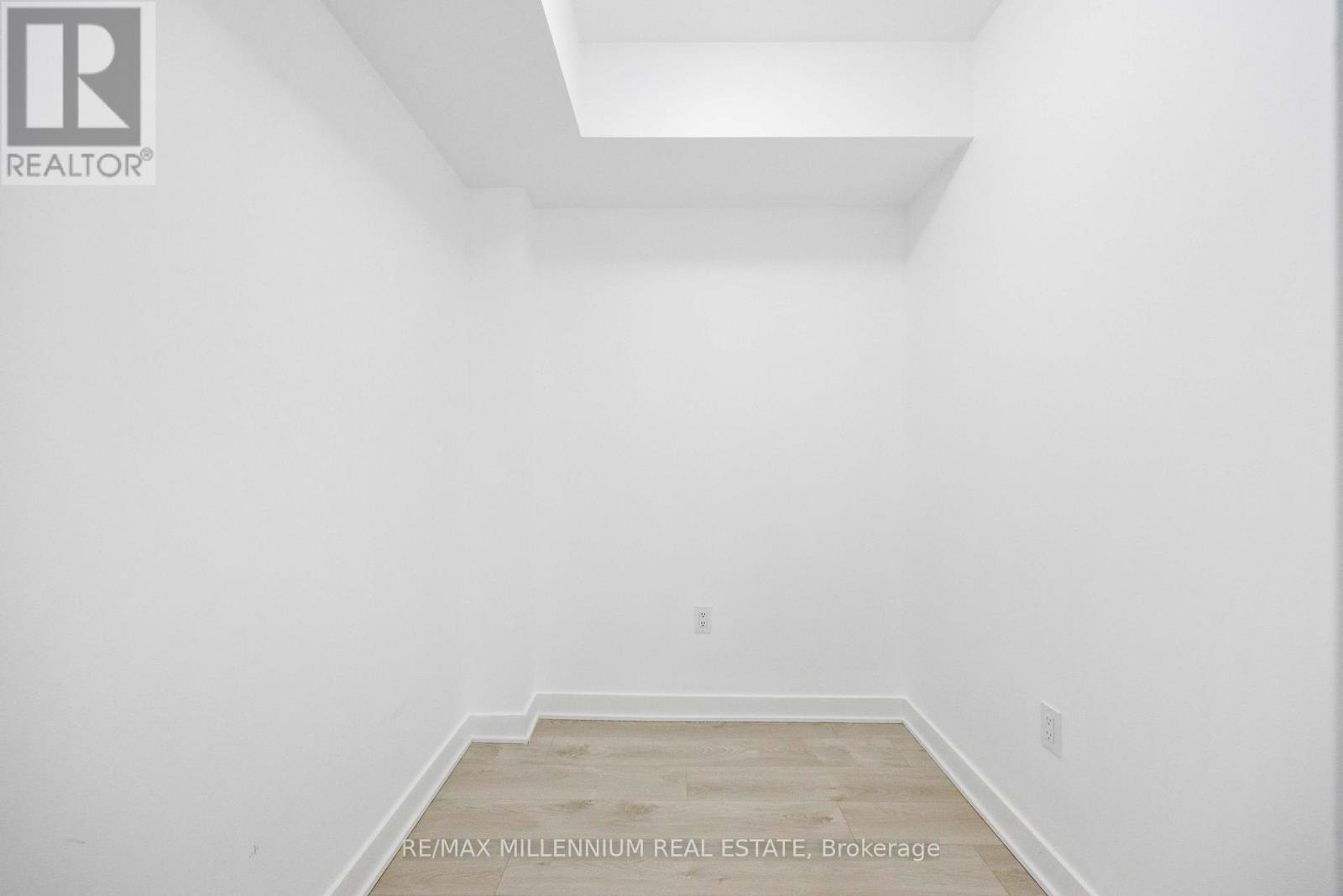 431 - 36 Zorra Street, Toronto, Ontario  M8Z 0G5 - Photo 10 - W12686396