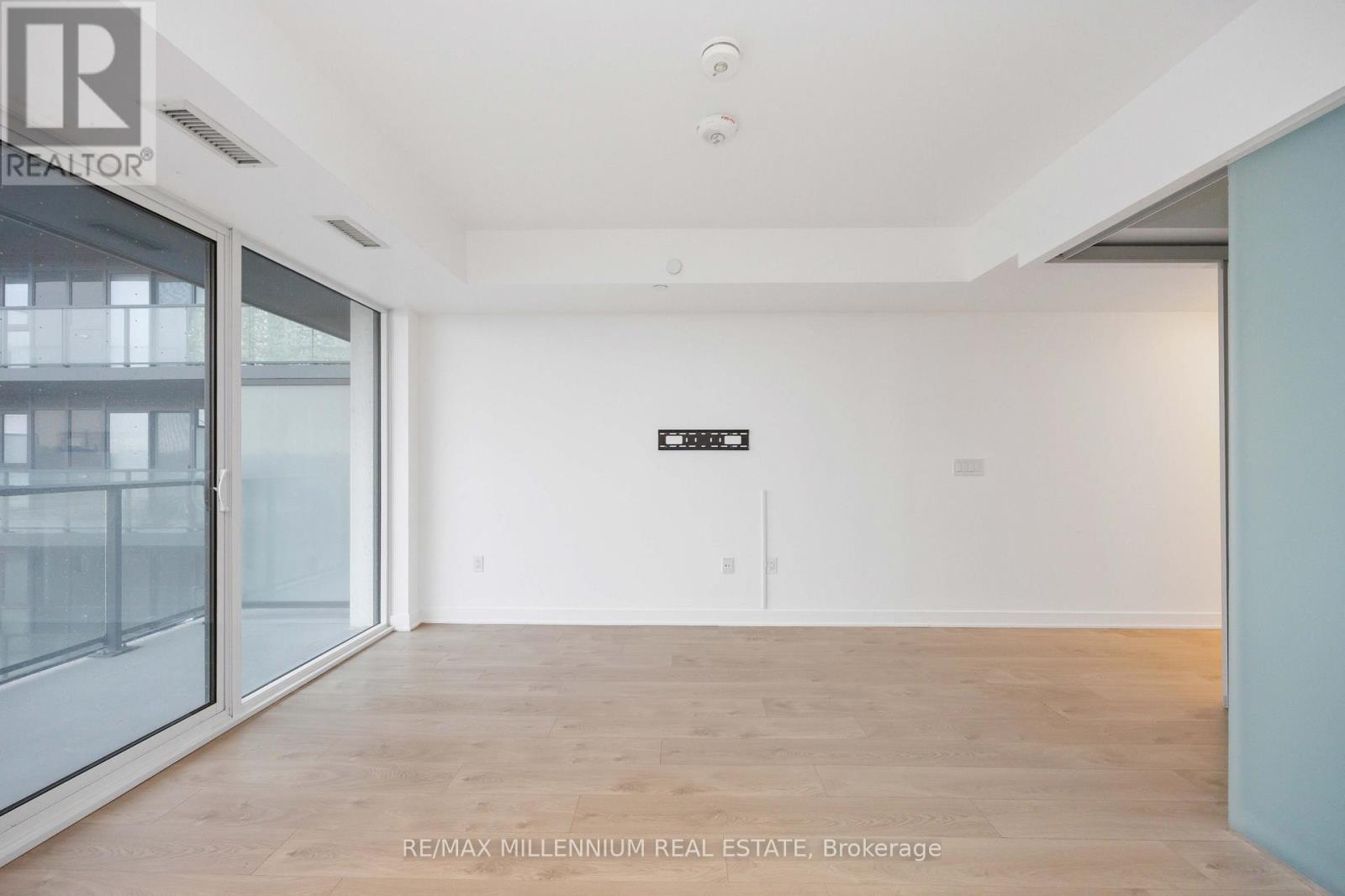 431 - 36 Zorra Street, Toronto, Ontario  M8Z 0G5 - Photo 17 - W12686396