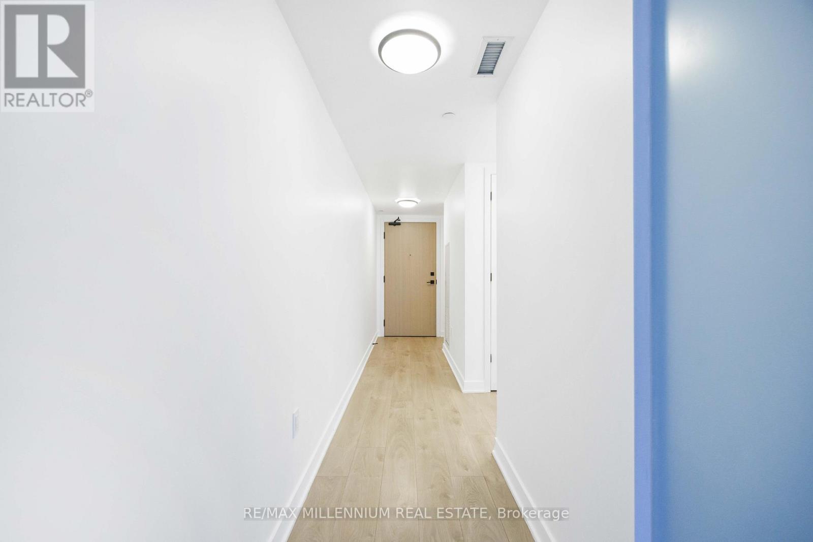 431 - 36 Zorra Street, Toronto, Ontario  M8Z 0G5 - Photo 5 - W12686396