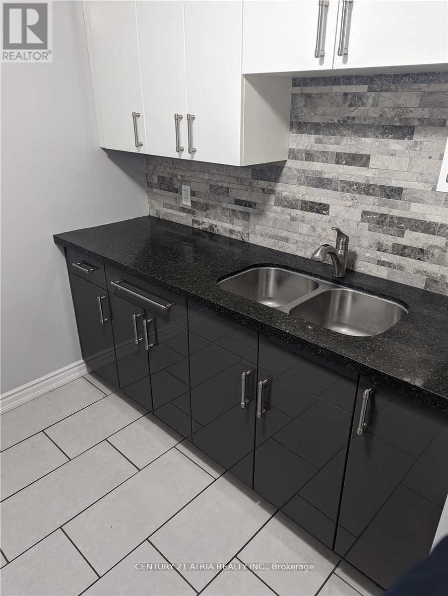 Bsmt - 2541 Trident Avenue, Mississauga, Ontario  L5B 2L3 - Photo 11 - W12686412