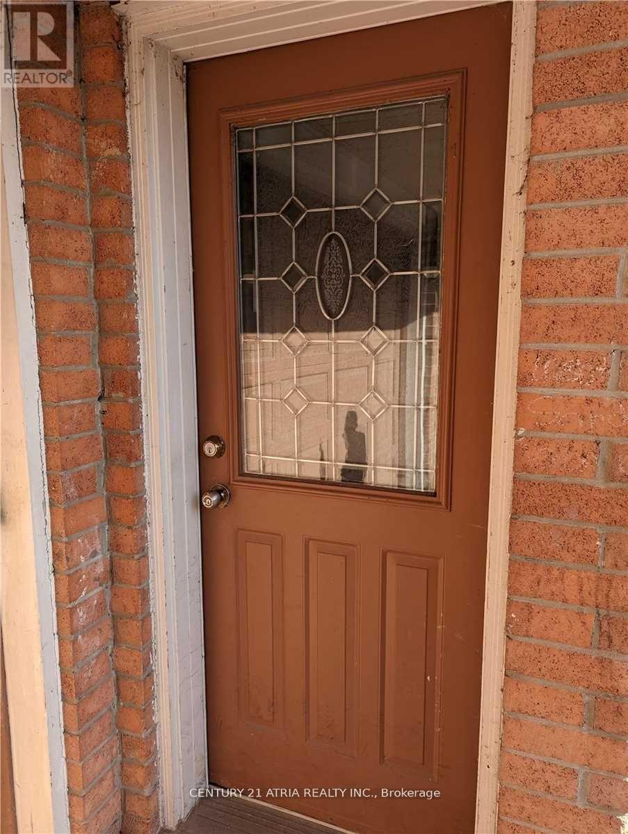 Bsmt - 2541 Trident Avenue, Mississauga, Ontario  L5B 2L3 - Photo 2 - W12686412