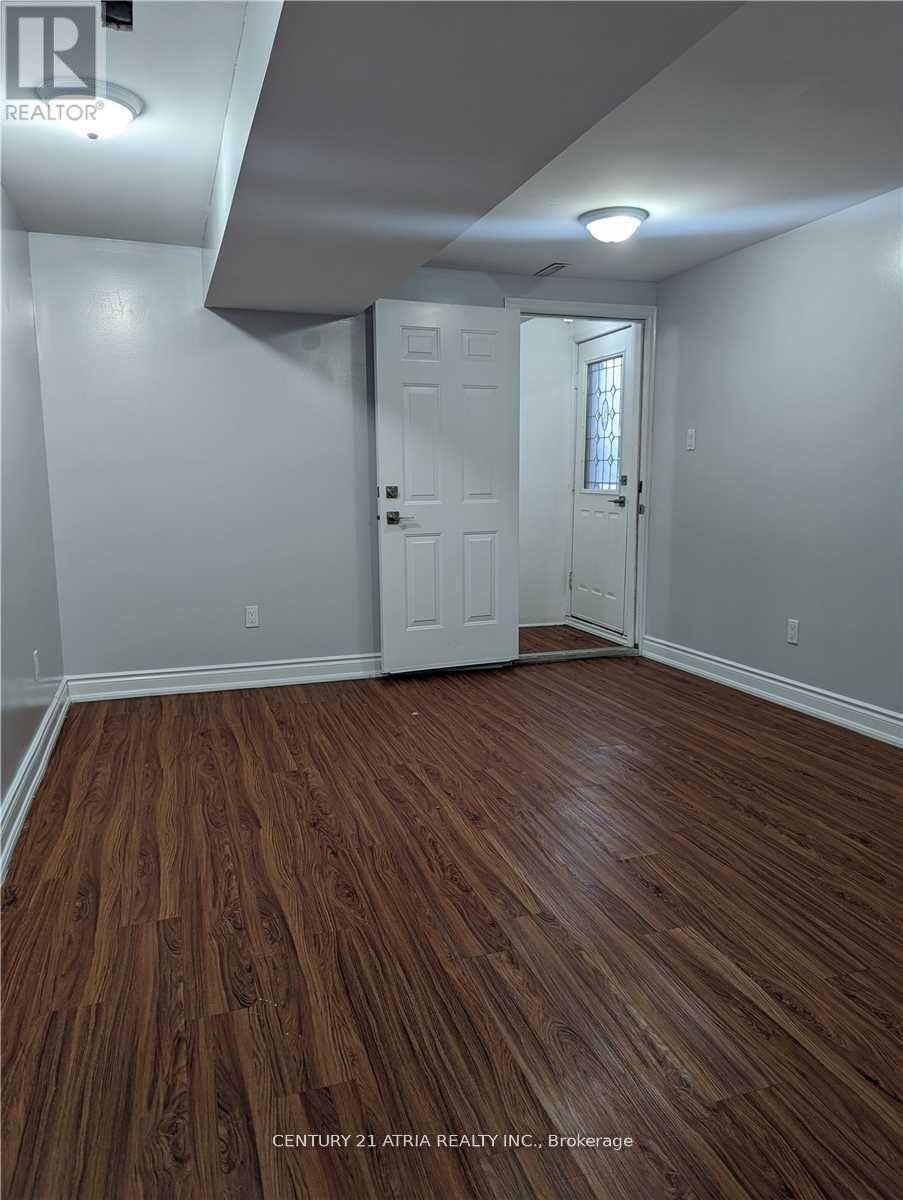 Bsmt - 2541 Trident Avenue, Mississauga, Ontario  L5B 2L3 - Photo 4 - W12686412