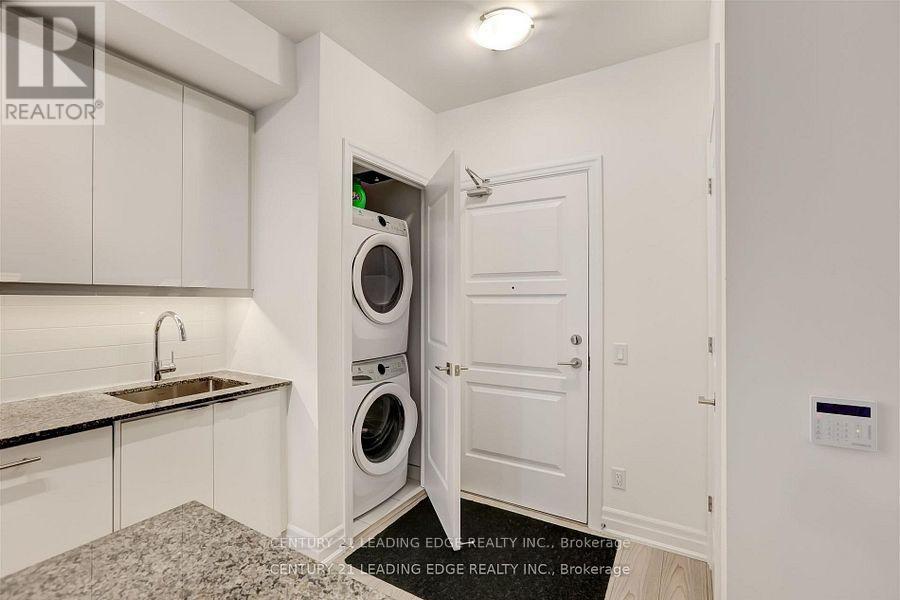 803 - 36 Elm Drive, Mississauga, Ontario  L5B 0N3 - Photo 14 - W12686452