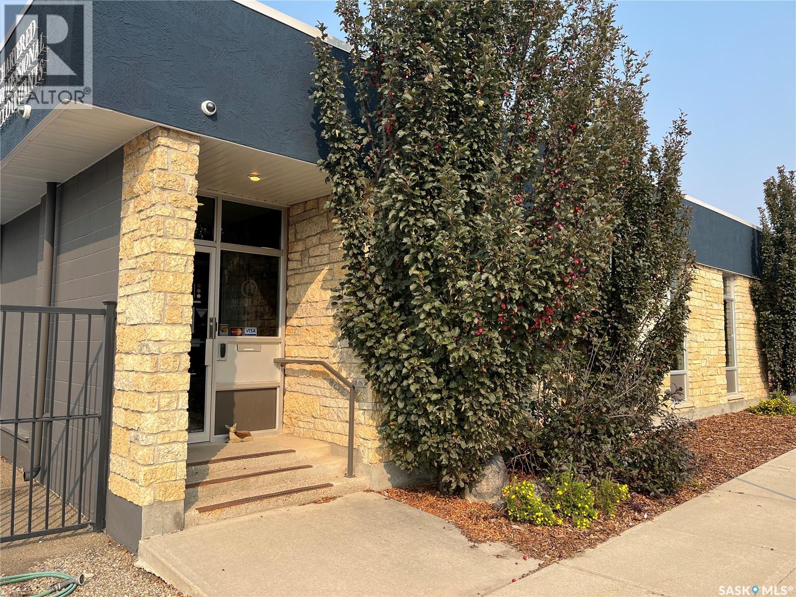 140 2nd AVENUE NW, Swift Current, Saskatchewan