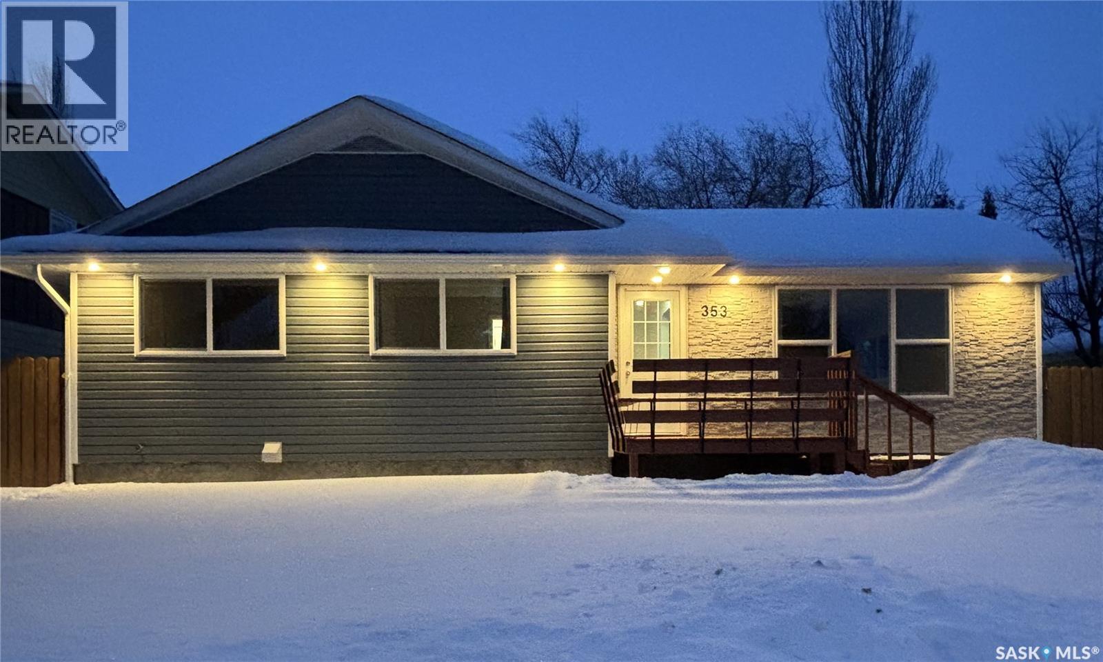 353 25th STREET W, Prince Albert, Saskatchewan