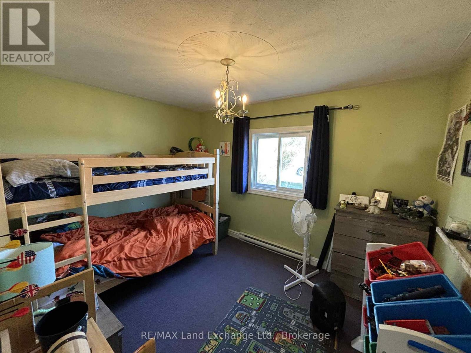 206 Grace Street E, Georgian Bluffs, Ontario  N0H 2N0 - Photo 15 - X12686502