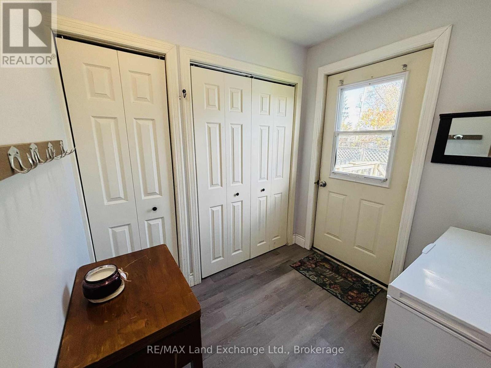 206 Grace Street E, Georgian Bluffs, Ontario  N0H 2N0 - Photo 7 - X12686502