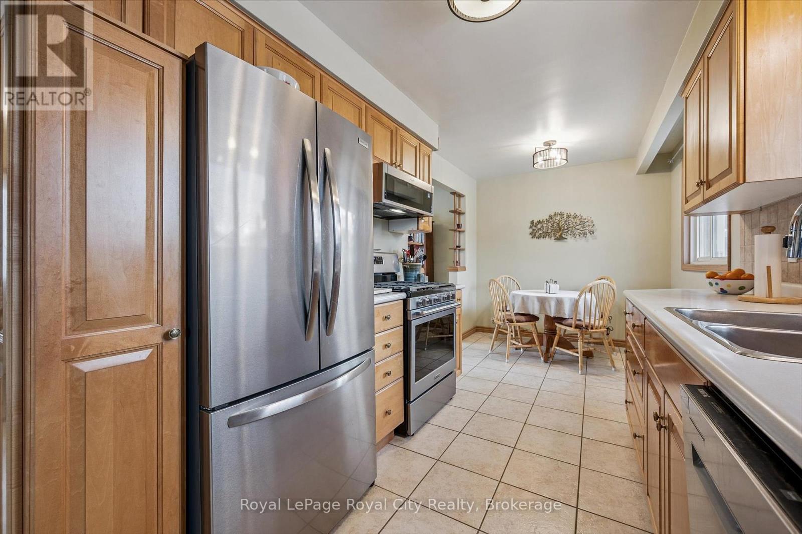 72 Cheltonwood Avenue, Guelph (Grange Road), Ontario  N1E 4E3 - Photo 12 - X12686526