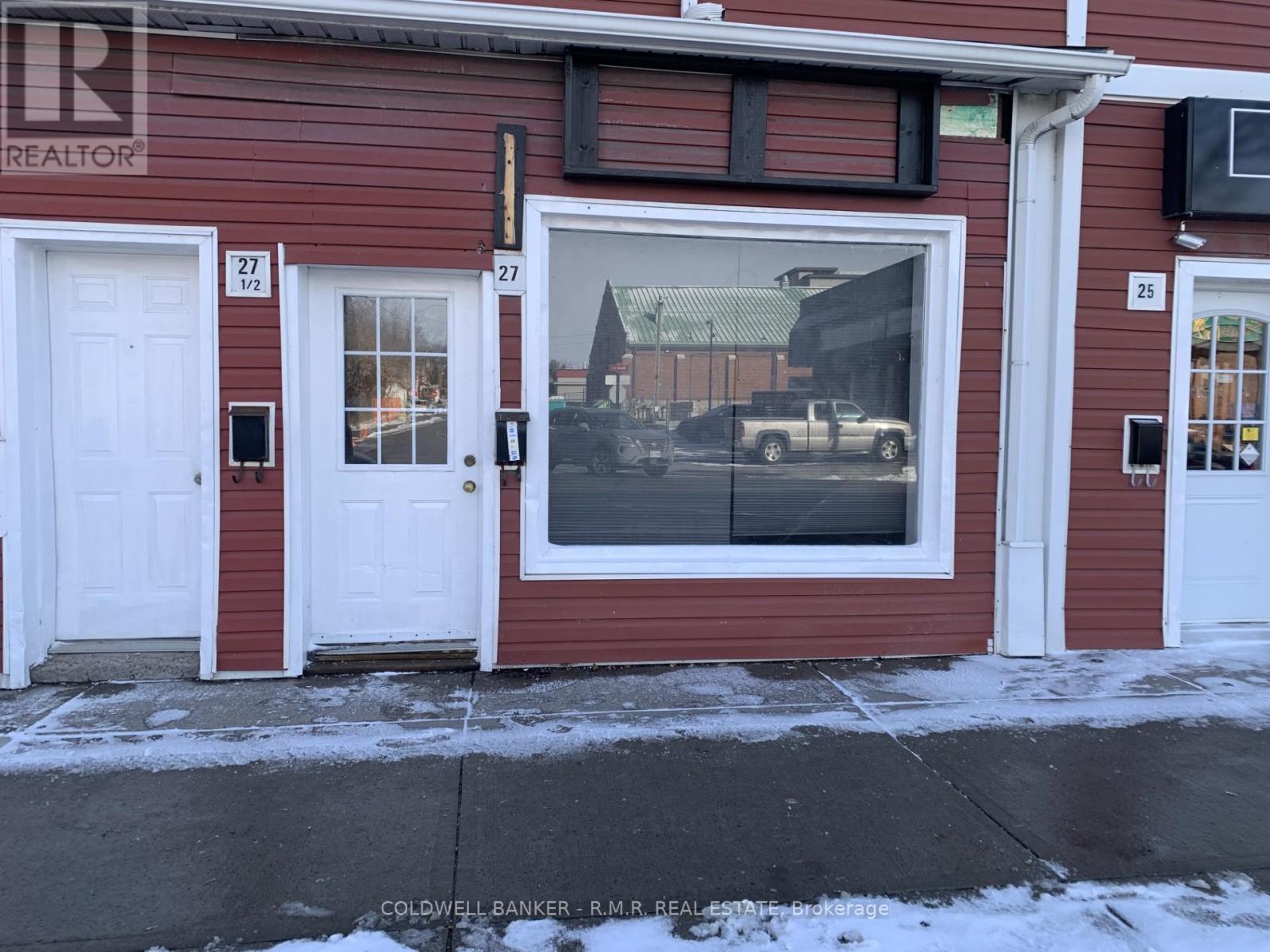 27 BOND STREET E, Oshawa, Ontario