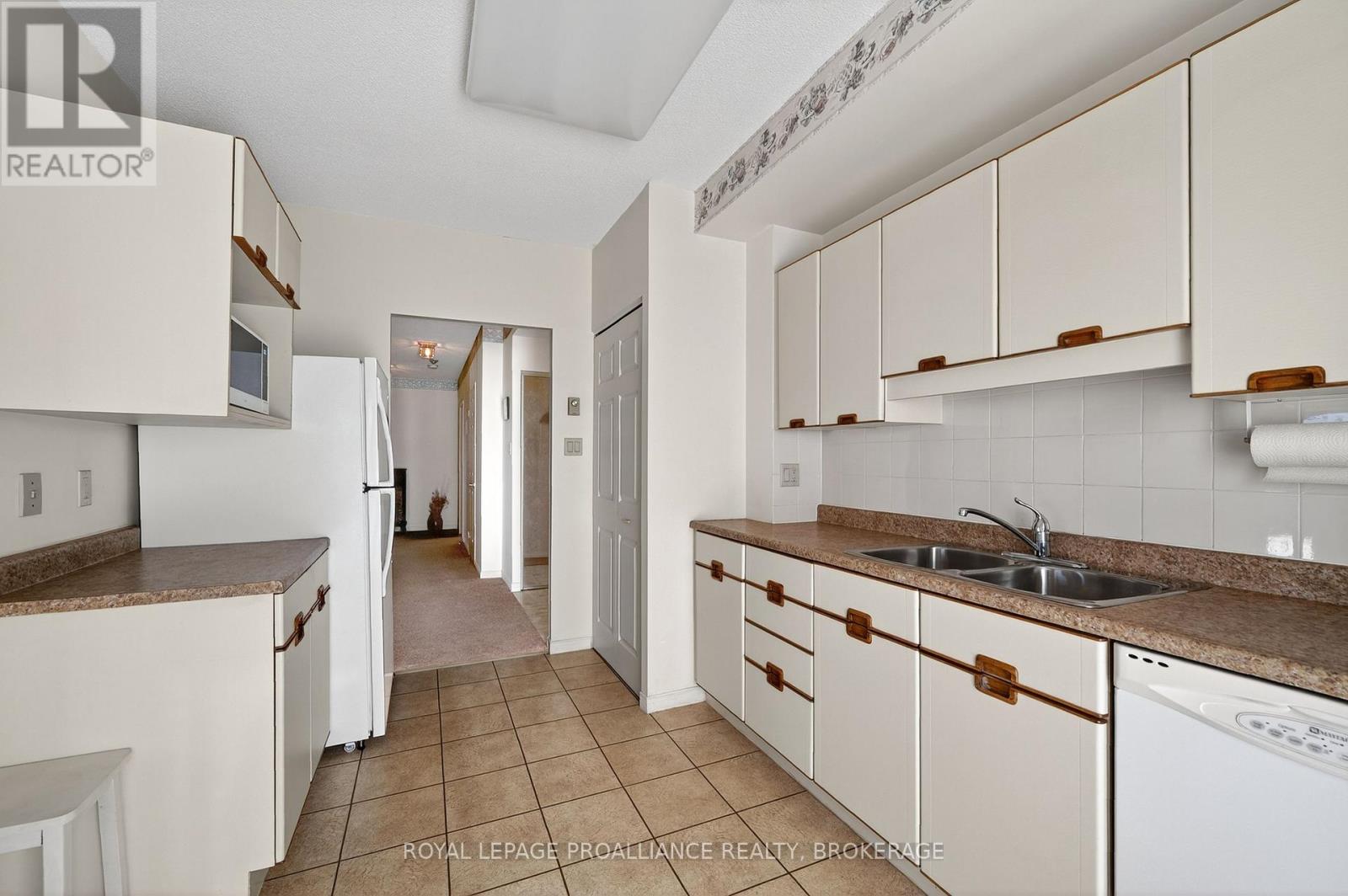 701 - 1000 King Street W, Kingston, Ontario  K7M 8H3 - Photo 9 - X12686552