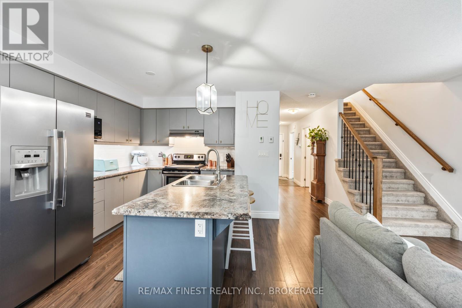 1070 Redwood Crescent, Kingston, Ontario  K7P 1Y8 - Photo 12 - X12686766