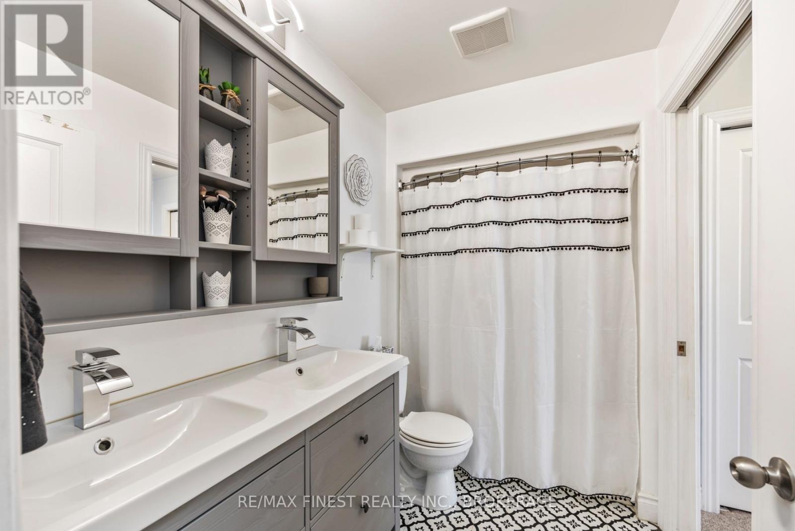 1070 Redwood Crescent, Kingston, Ontario  K7P 1Y8 - Photo 32 - X12686766