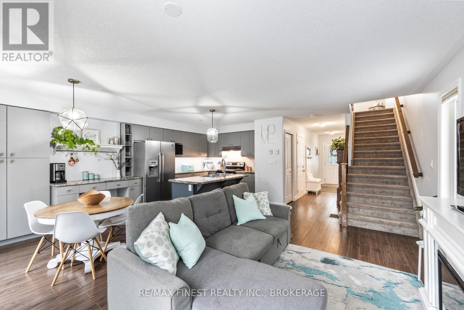 1070 Redwood Crescent, Kingston, Ontario  K7P 1Y8 - Photo 9 - X12686766