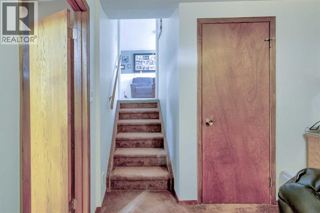 11 Erminedale Place N, Lethbridge, Alberta  T1H 5X8 - Photo 32 - A2278254